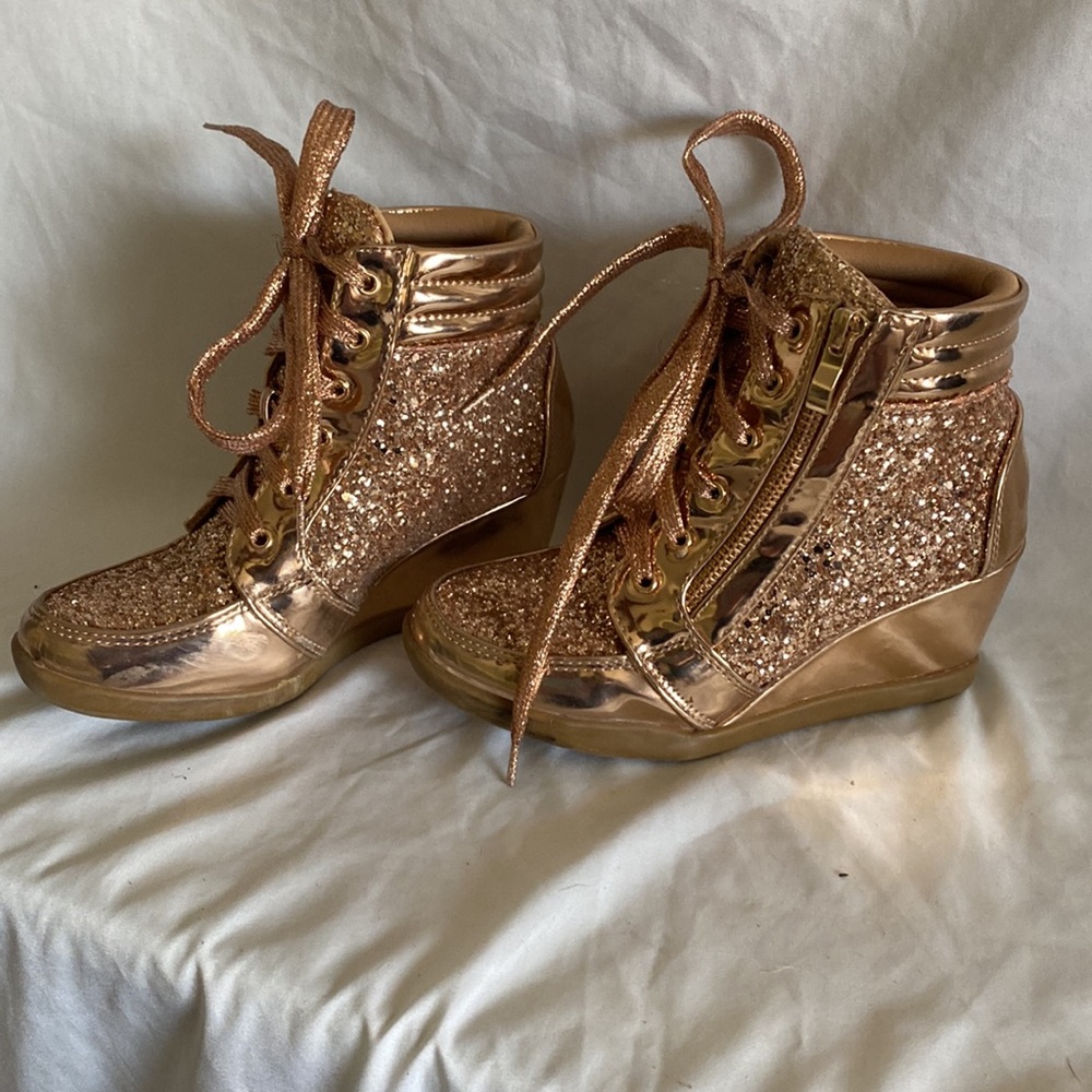 Light pink glitter sneaker wedges